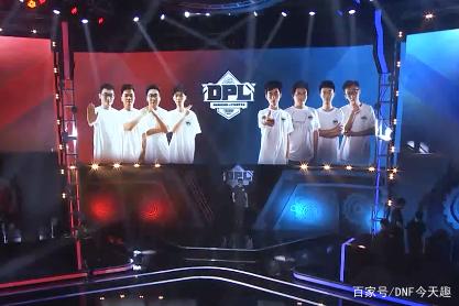 DNF发布网变态私服怎么用 DNF发布网变态私服怎么用
